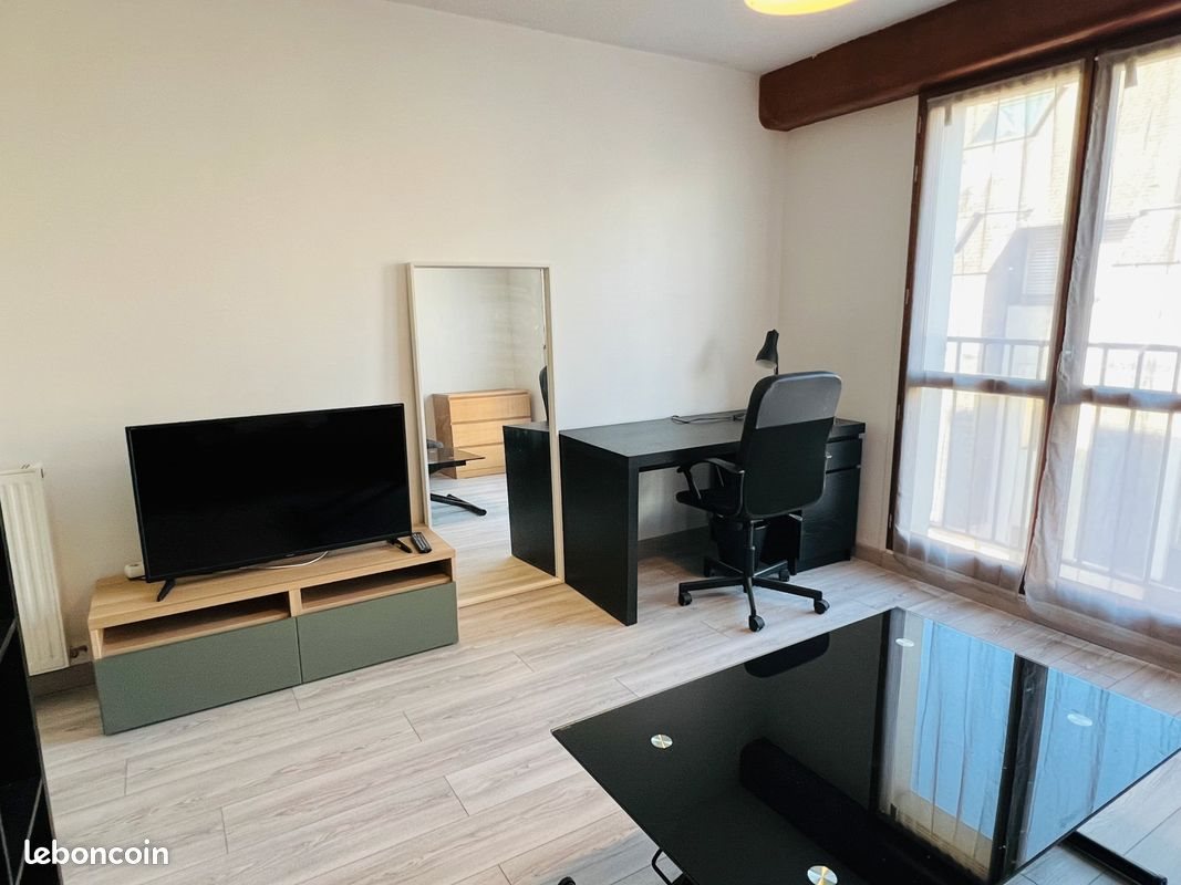 Appartement à louer, 28m², Pau