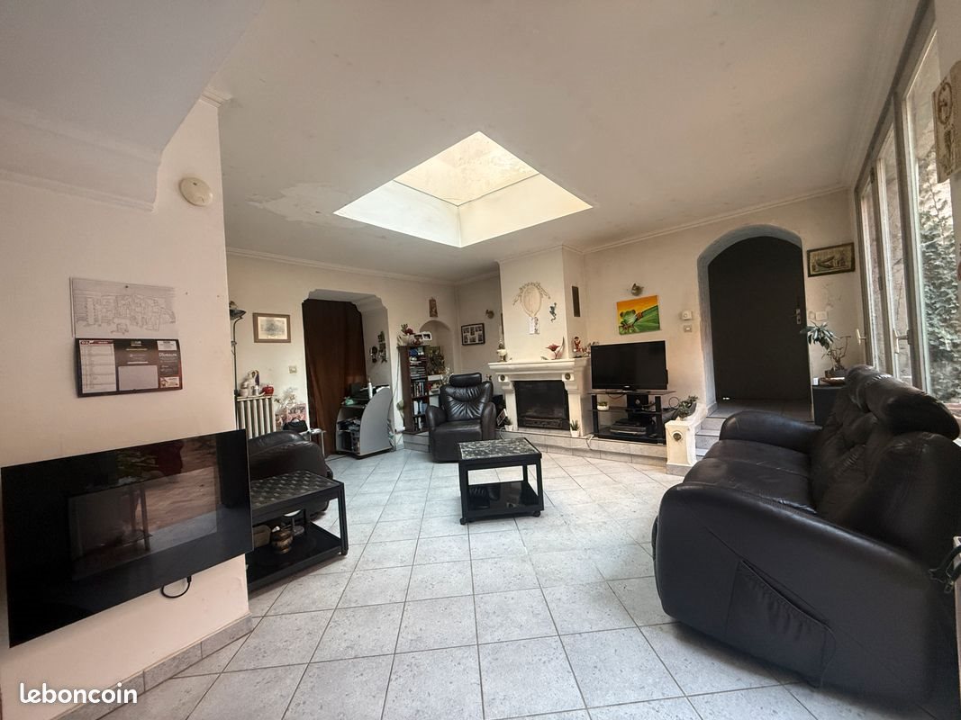 Maison à vendre, 230m², Chézy-sur-Marne