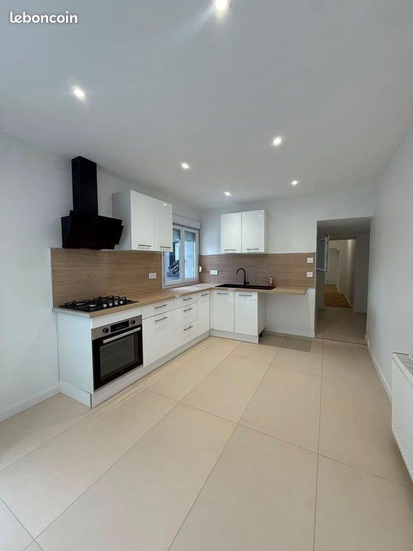 Appartement à louer, 120m², Oyonnax