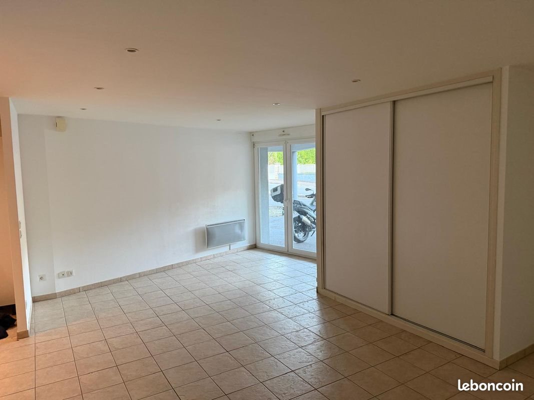 Appartement à louer, 60m², Saulnes