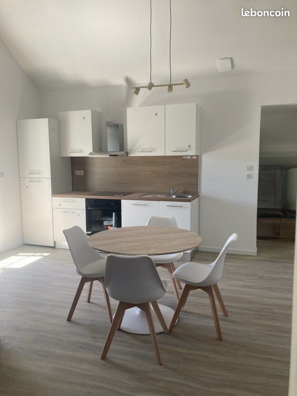 Appartement à louer, 32m², Saint-Chély-d'Apcher