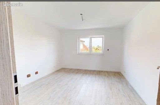 Appartement à louer, 72m², Niederroedern