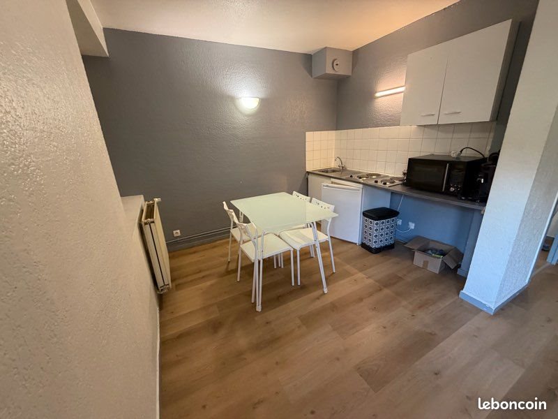 Appartement à louer, 24m², Saint-Étienne
