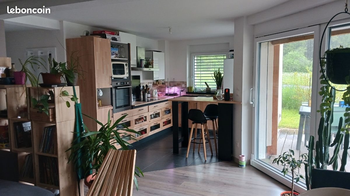 Appartement à louer, 85m², La Cluse-et-Mijoux