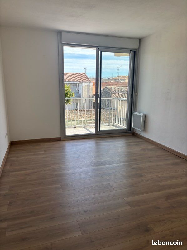Appartement à louer, 28m², Lunel