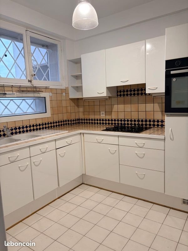 Appartement à louer, 74m², Pau