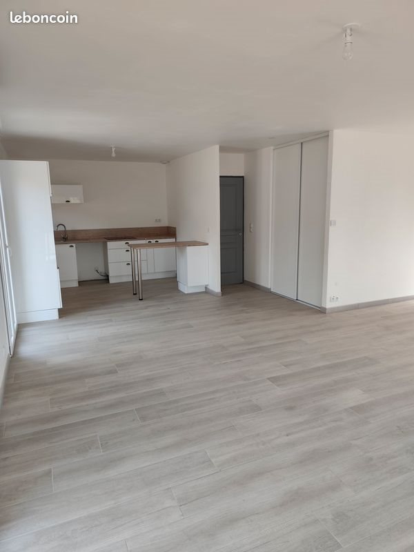 Maison à louer, 105m², Trangé