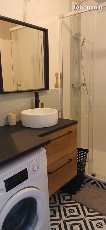 Appartement à louer, 26m², Saint-Etienne