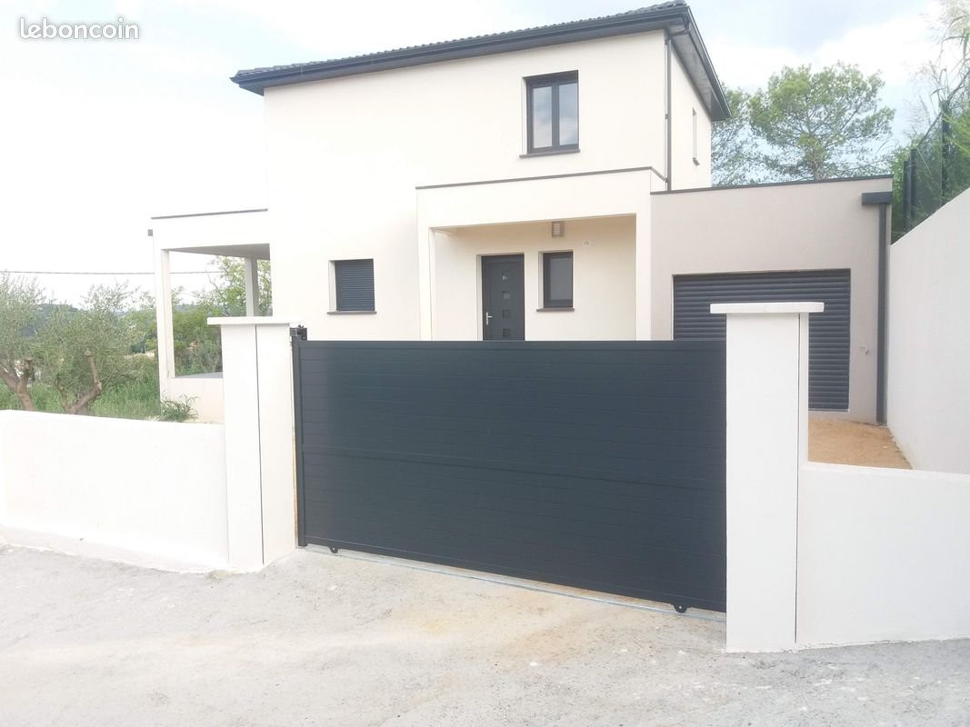 Maison à louer, 110m², Alès