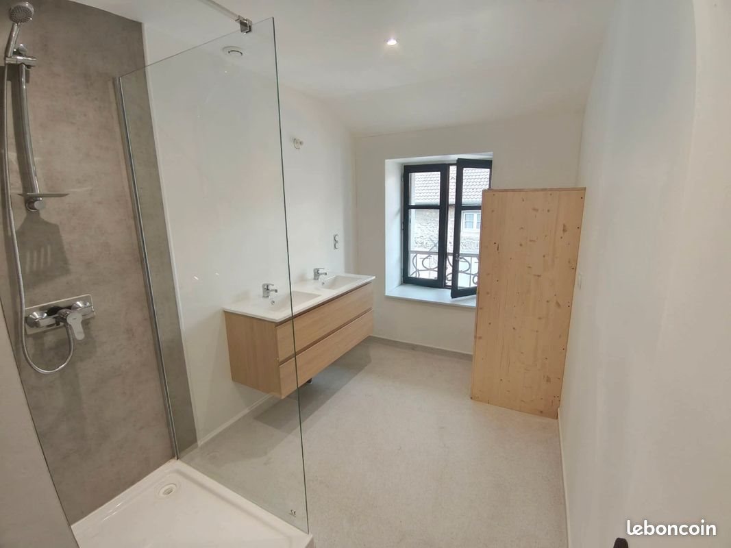 Appartement à louer, 55m², Yssingeaux