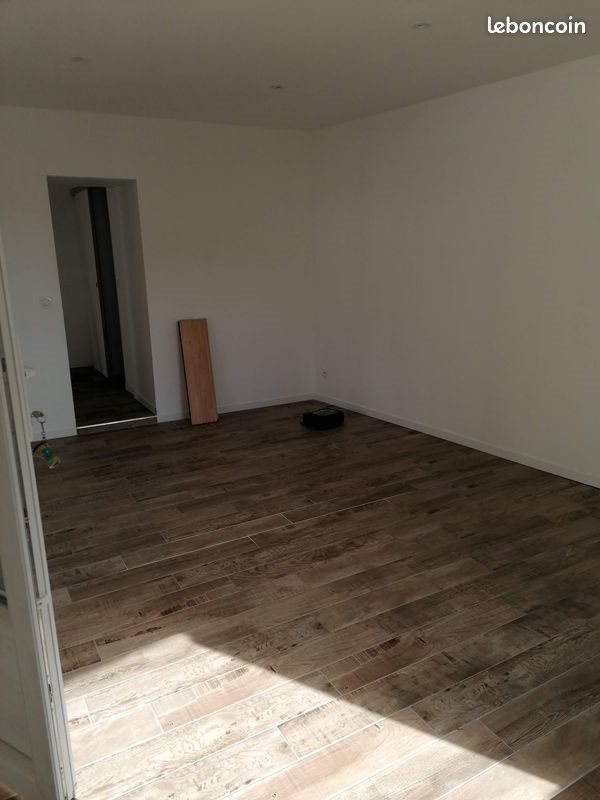 Maison à louer, 38m², Izon
