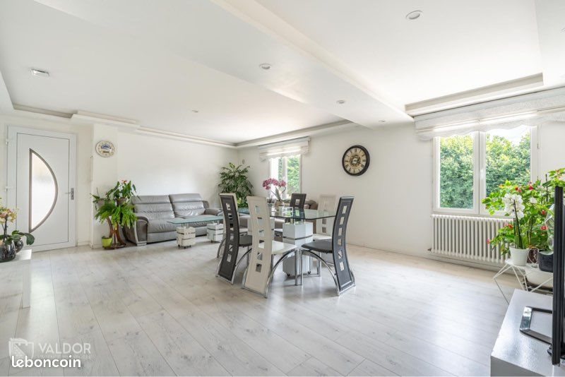 Maison à vendre, 244m², Jassans-Riottier