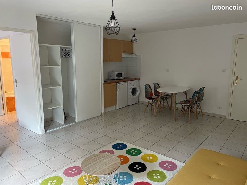 Appartement à louer, 40m², Millau