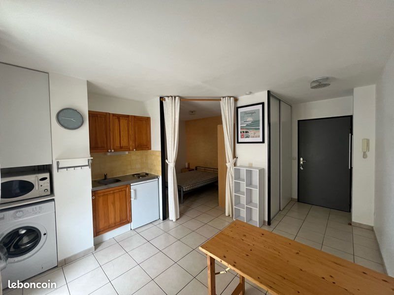 Appartement à louer, 28m², Pau