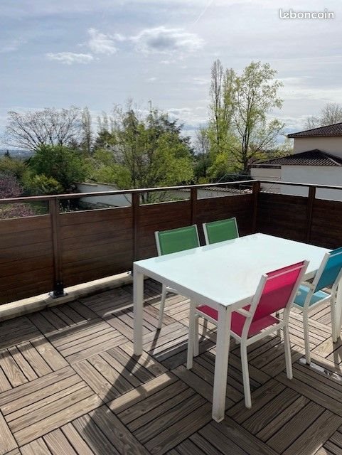 Appartement à louer, 55m², Saint-Genis-les-Ollières