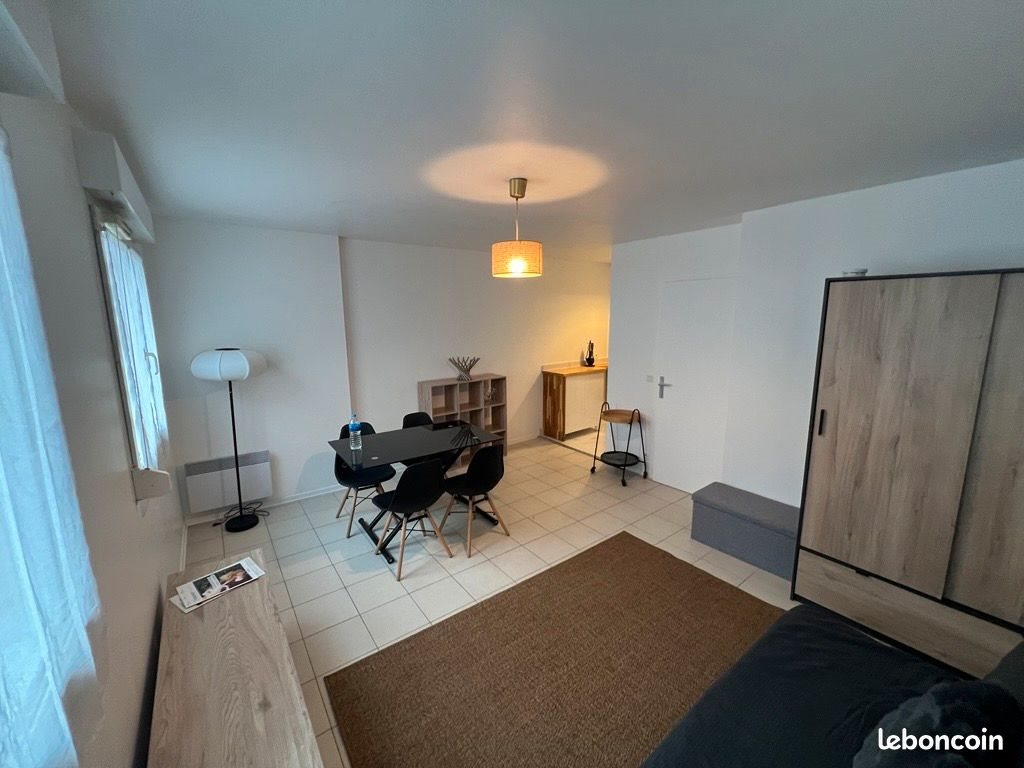 Appartement à louer, 27m², Elancourt