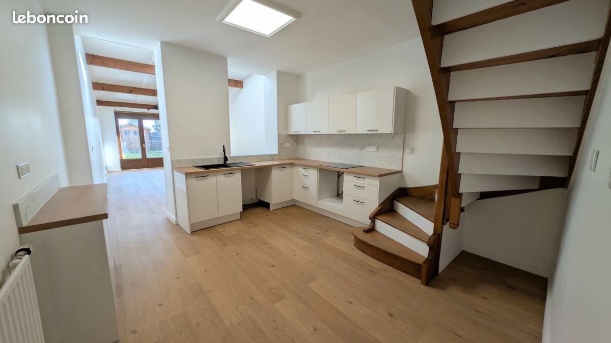 Maison à louer, 91m², Croix
