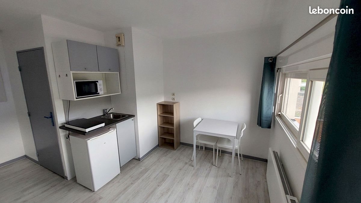 Appartement à louer, 19m², Elancourt