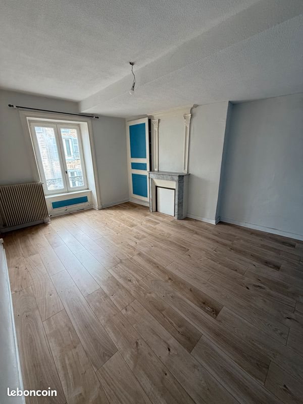 Appartement à louer, 72m², Ambert