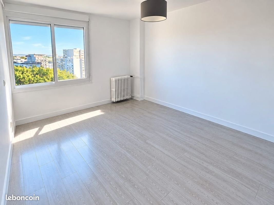 Appartement à louer, 56m², Clichy