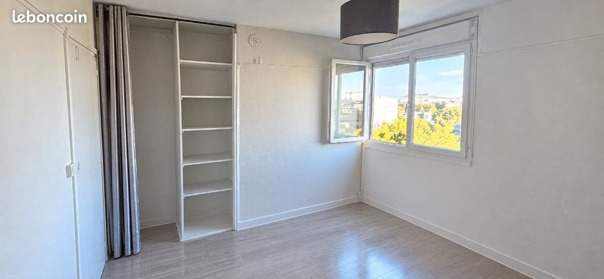 Appartement à louer, 56m², Clichy