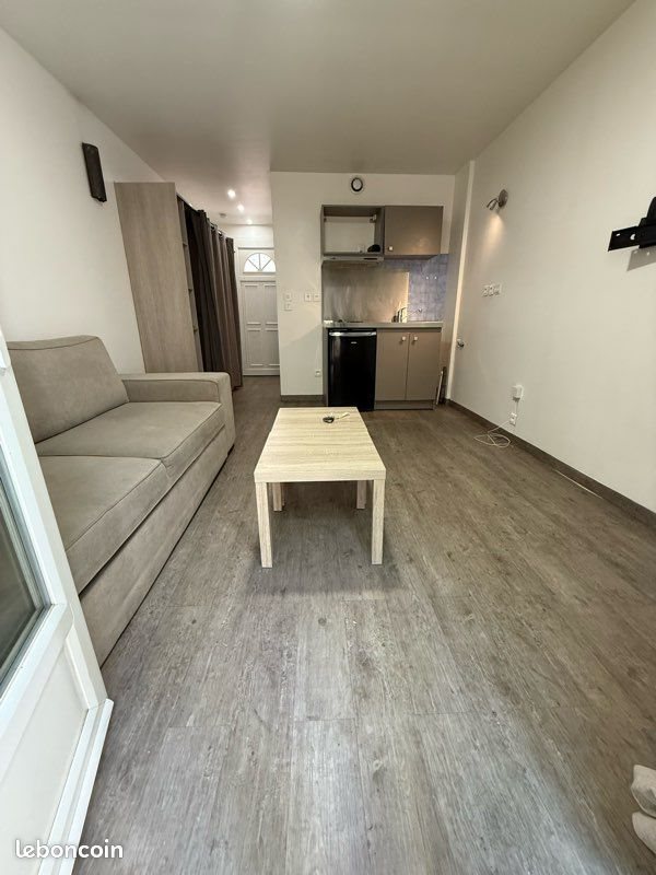 Appartement à louer, 26m², La Verrière