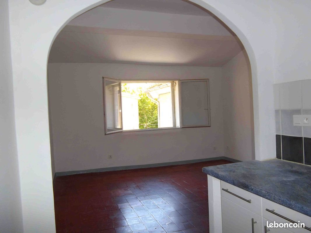 Appartement à louer, 26m², L'Isle-sur-la-Sorgue