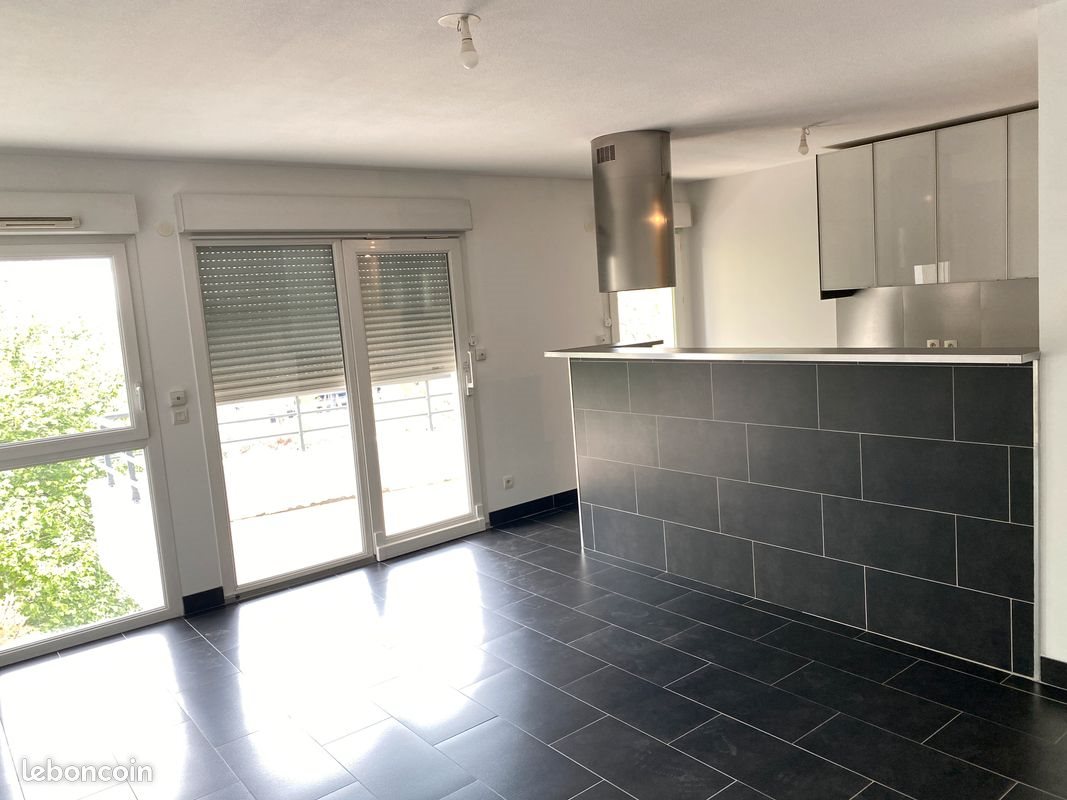 Appartement à louer, 65m², Annemasse