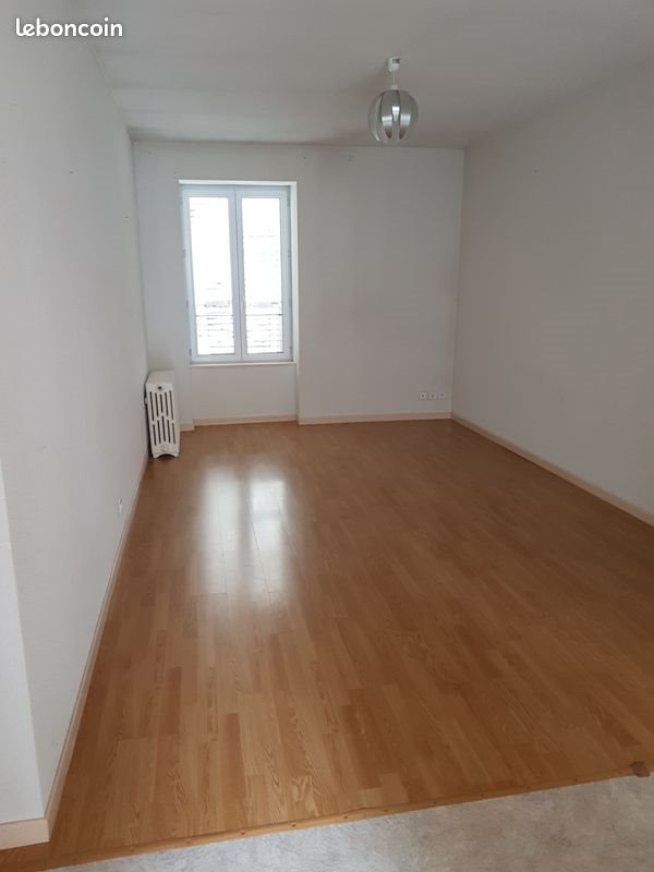 Maison à louer, 110m², Saint-Sandoux