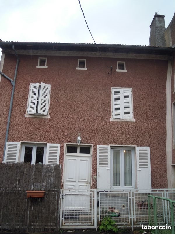 Maison à louer, 110m², Saint-Sandoux