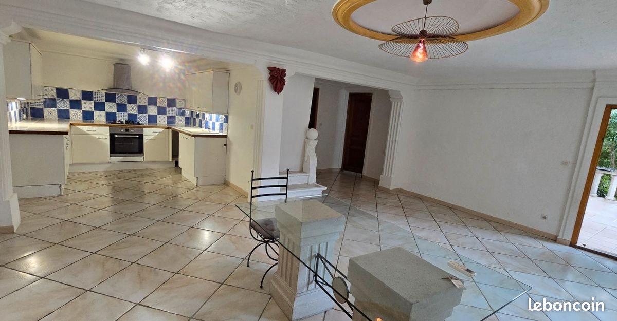 Appartement à louer, 63m², Auribeau-sur-Siagne