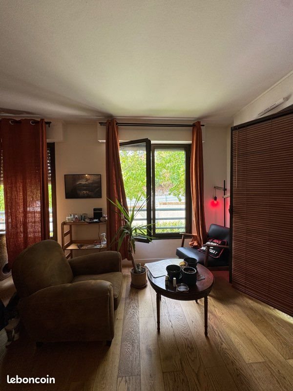 Appartement à louer, 58m², Suresnes
