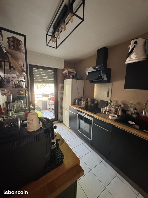 Appartement à louer, 58m², Suresnes