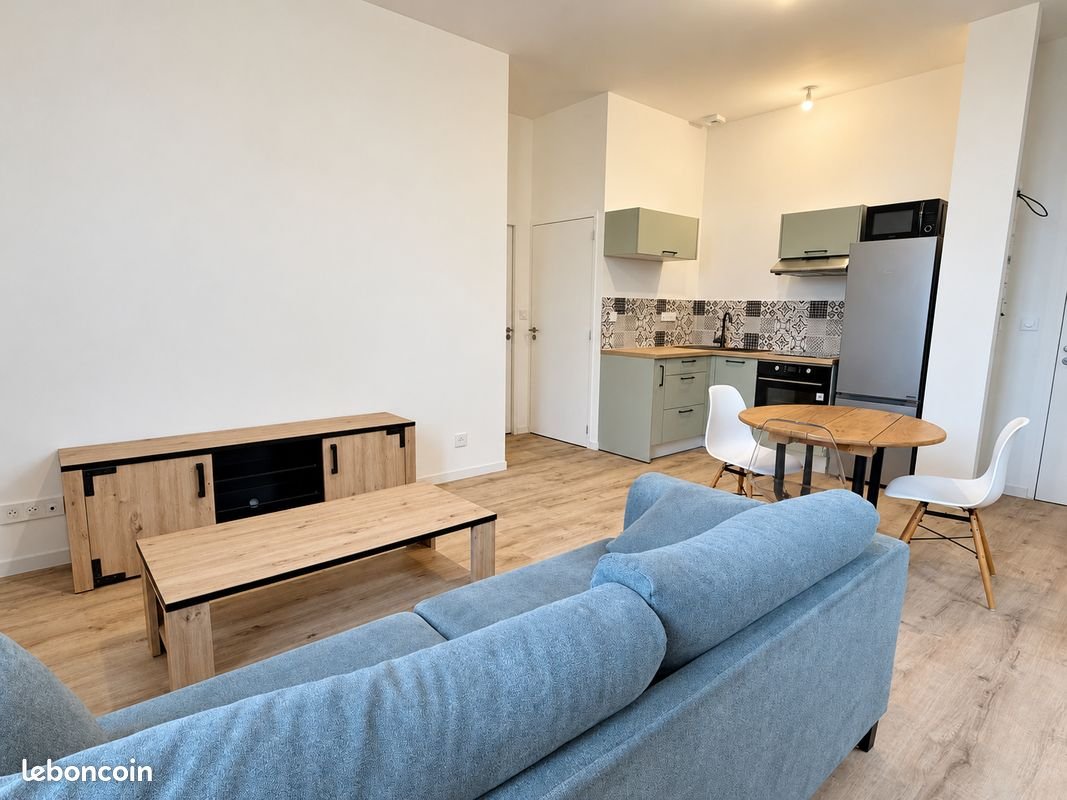 Appartement à louer, 40m², Gennes