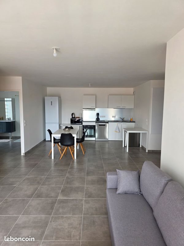 Appartement à louer, 77m², Vaux-le-Pénil