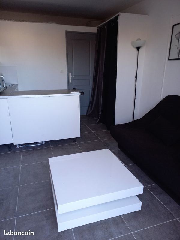 Appartement à louer, 20m², Marignane