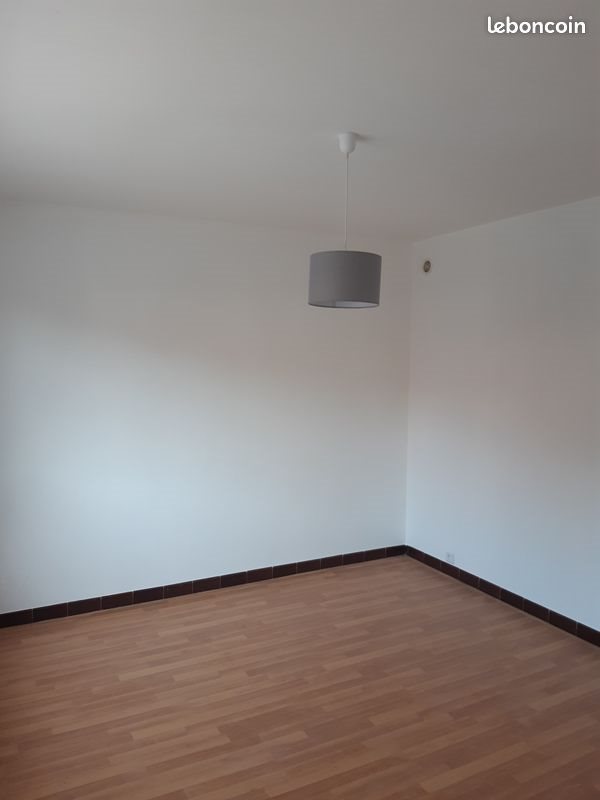 Appartement à louer, 60m², Isbergues
