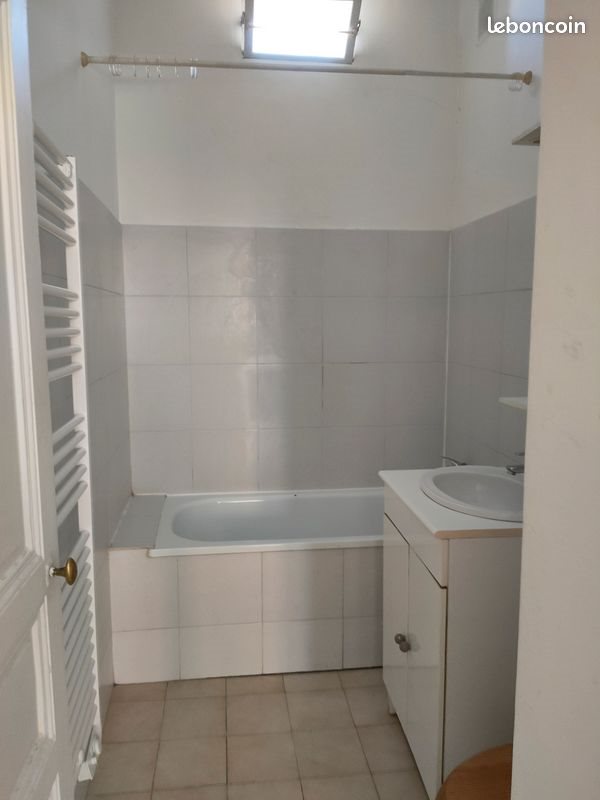 Appartement à louer, 35m², Aubagne