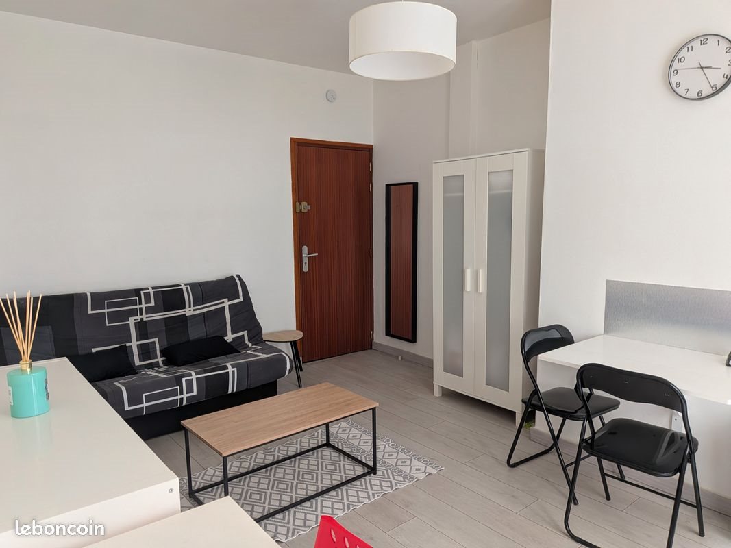 Appartement à louer, 19m², Reims