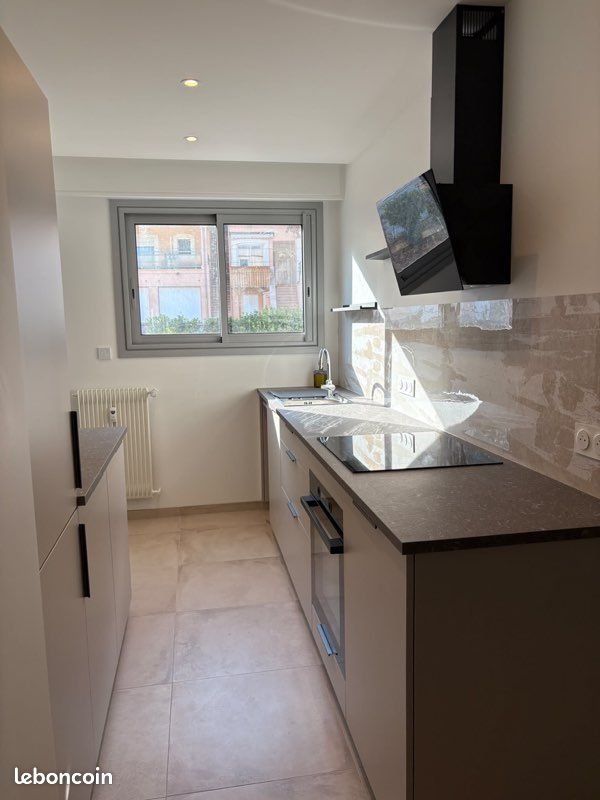 Appartement à louer, 60m², Grasse