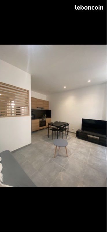 Appartement à louer, 35m², Riez