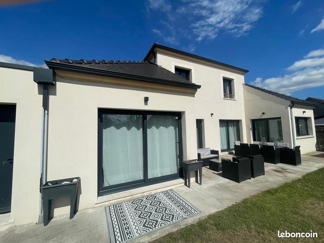 Maison à vendre, 201m², Saint-Martin-Longueau