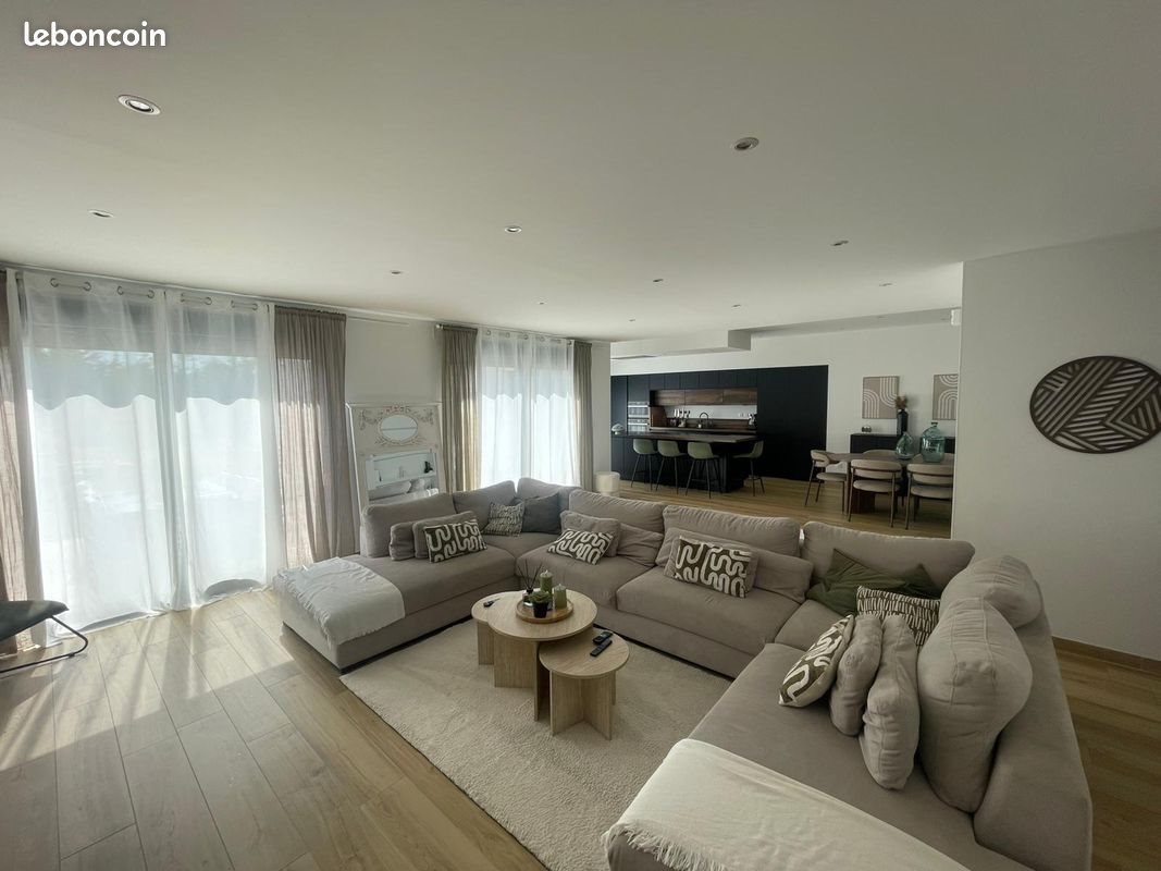 Maison à vendre, 201m², Saint-Martin-Longueau