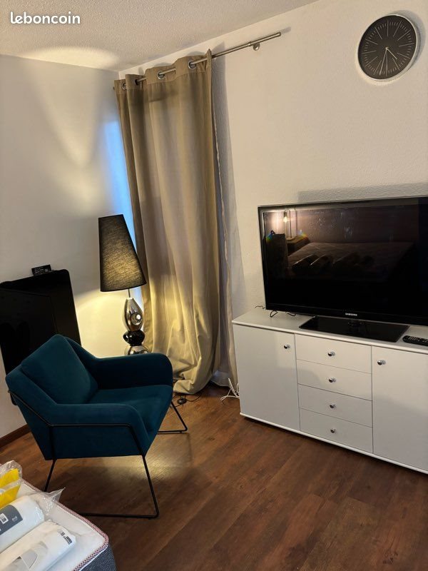 Appartement à louer, 24m², Gex