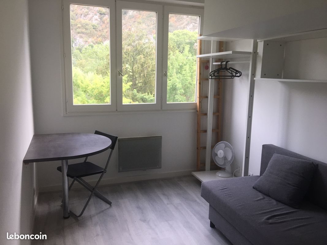 Appartement à louer, 14m², Saint-Egrève