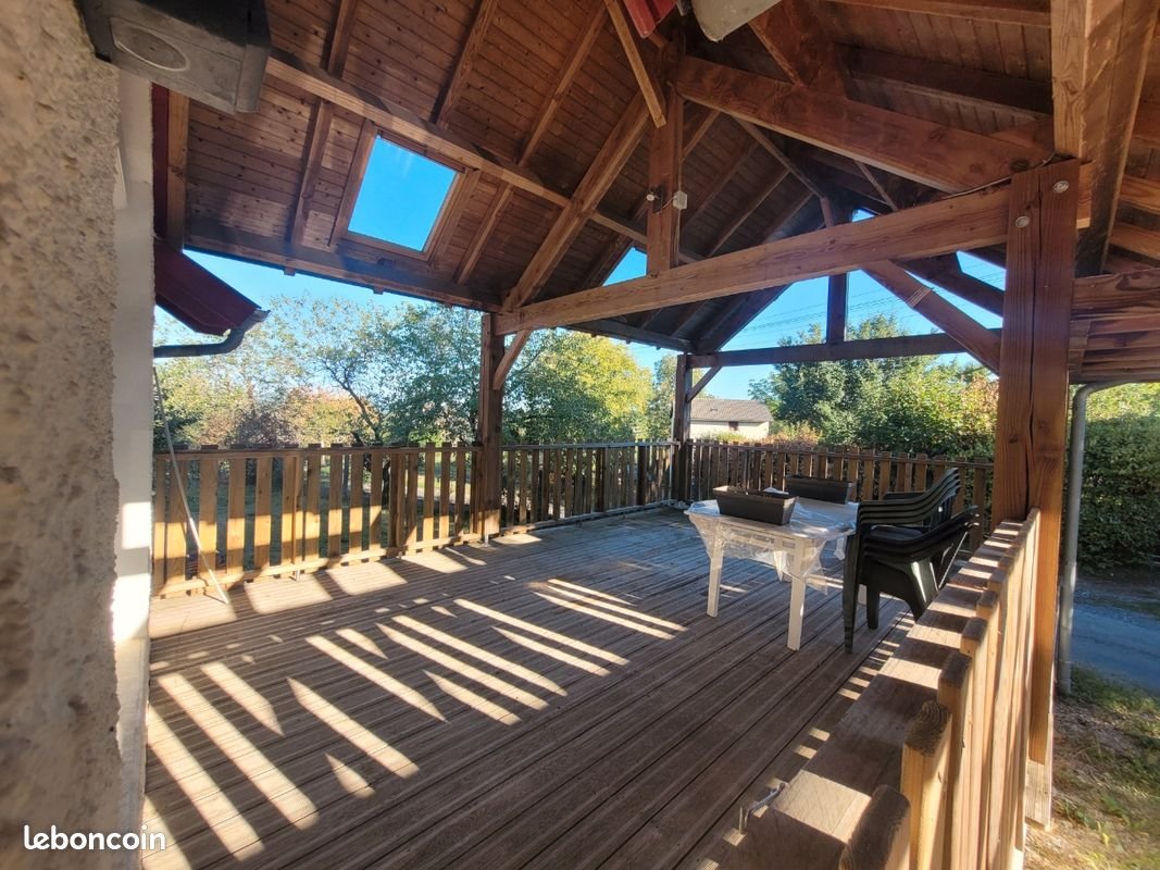Maison à louer, 95m², Saint-Mamet-la-Salvetat