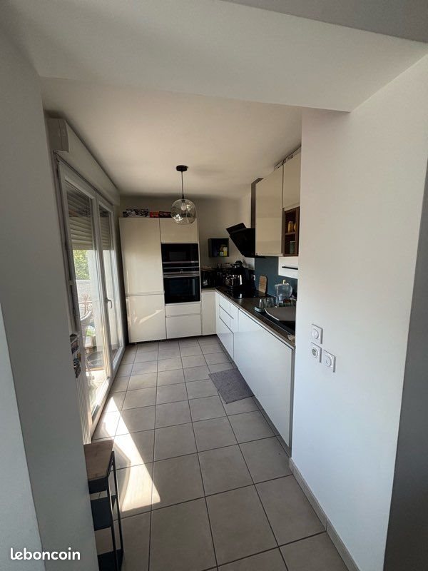 Appartement à louer, 67m², Lyon 8ème