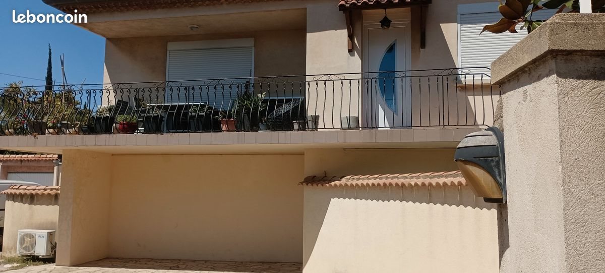 Appartement à louer, 100m², Saint-Mitre-les-Remparts