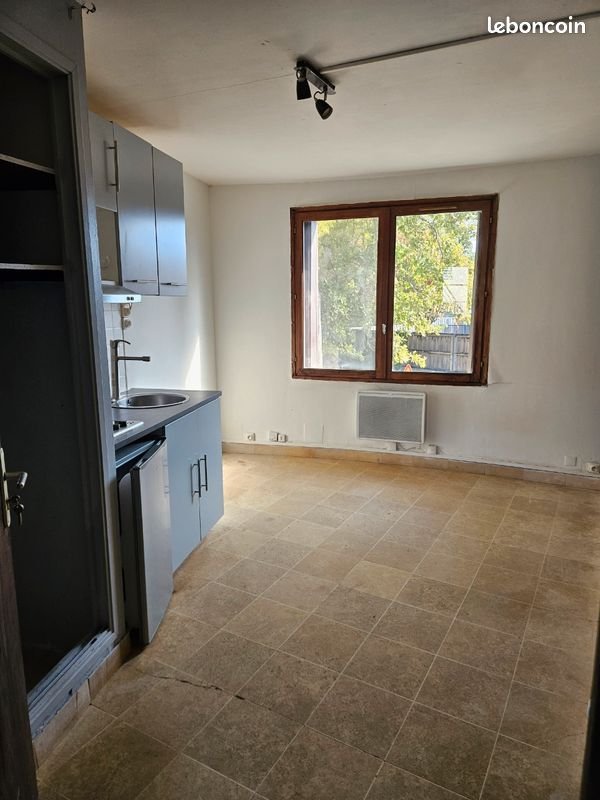 Appartement à louer, 18m², Saint-Médard-en-Jalles