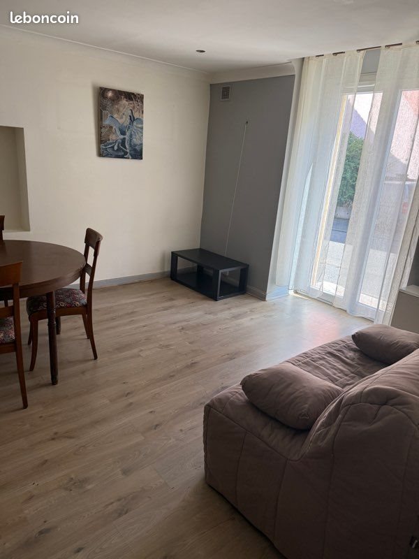 Appartement à louer, 40m², Rives